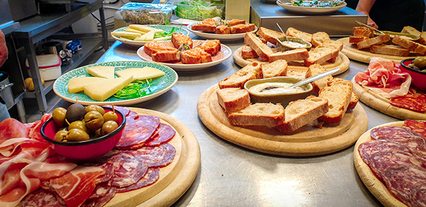 Spaanse tapas - catering - aioli